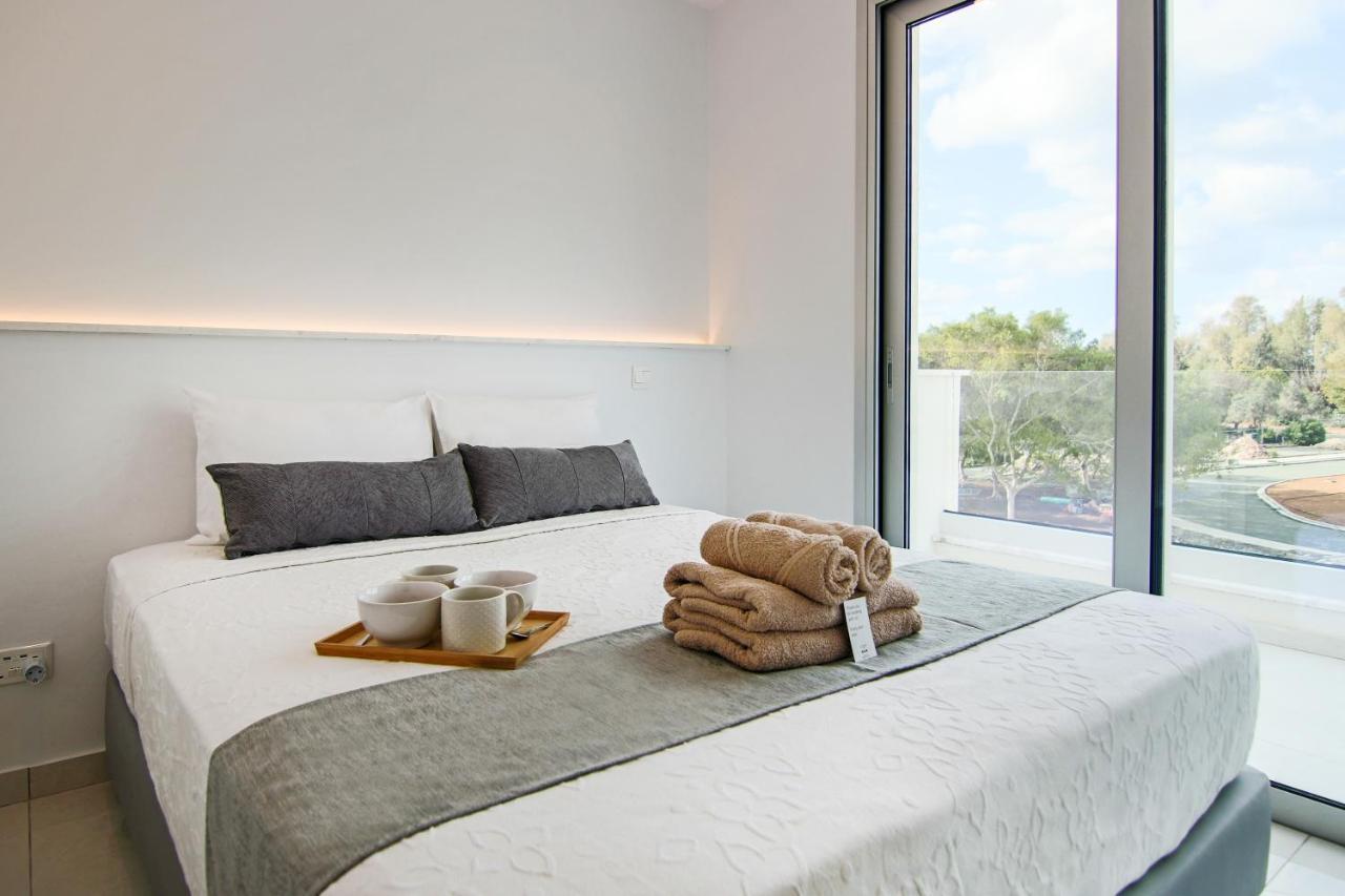 Apartamento Phaedrus Living - Seaside Executive Flat Harbour 208 Paphos Exterior foto
