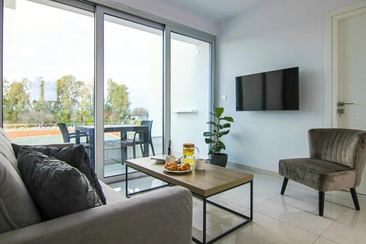 Apartamento Phaedrus Living - Seaside Executive Flat Harbour 208 Paphos Exterior foto